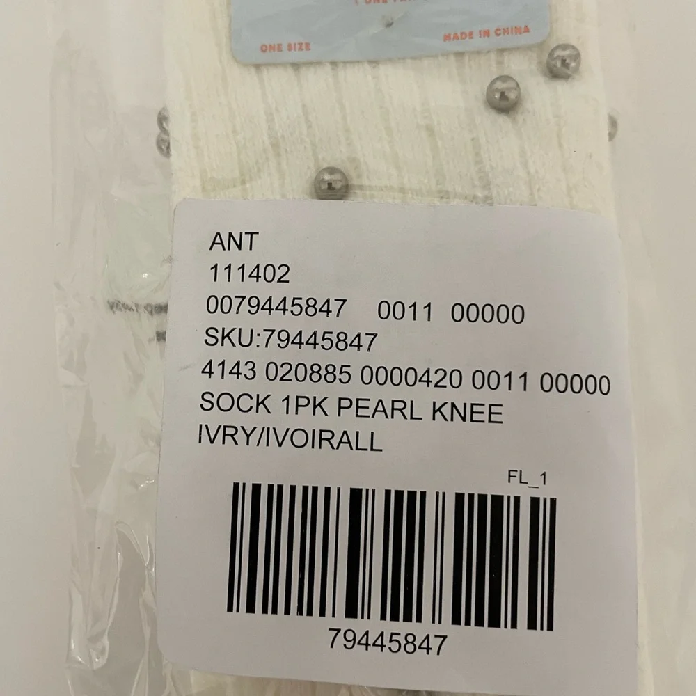 New ANTHTOPOLOGIE Knee-High Pearl Socks Cream Knit One Size Womens
